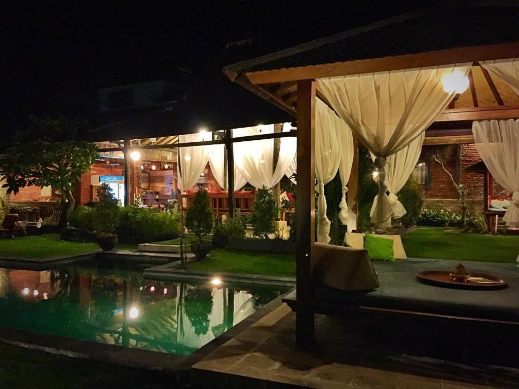 Ngeluwungan Boutique Hostel 캉구 외부 사진